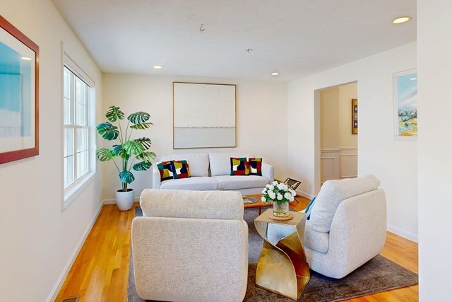 995 Trapelo Road 3, Waltham, MA 02452