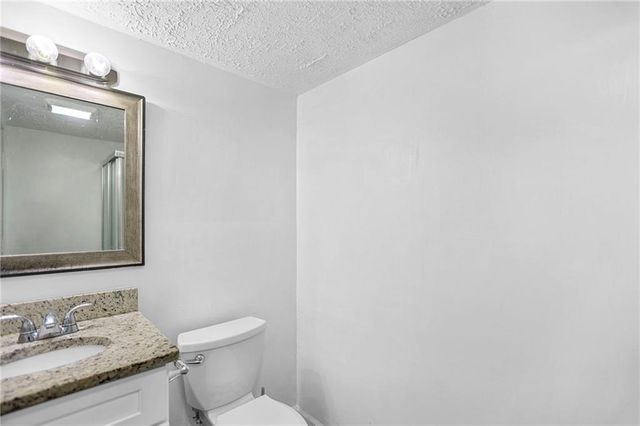 2082 Marble Arch, Decatur, GA 30035