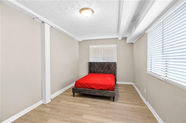 2082 Marble Arch, Decatur, GA 30035