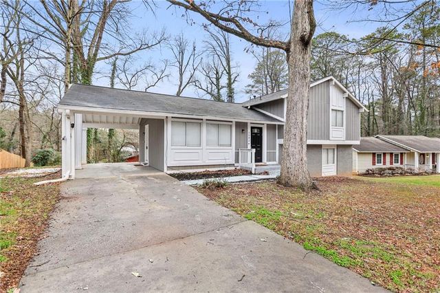 2082 Marble Arch, Decatur, GA 30035