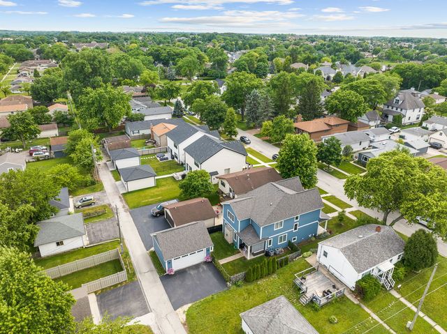 997 Florence Street, Lemont, IL 60439