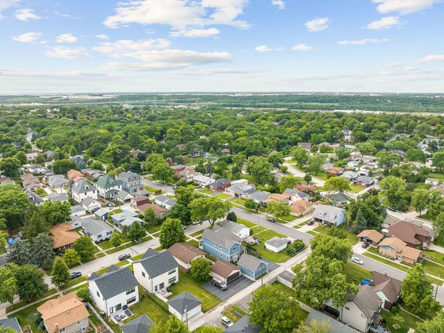 997 Florence Street, Lemont, IL 60439