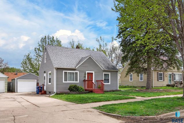 1516 S Van Eps Ave Avenue, Sioux Falls, SD 57105