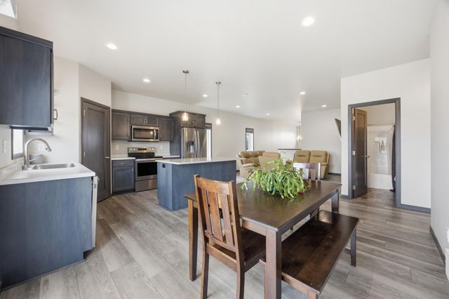 4540 18th Street S, Moorhead, MN 56560
