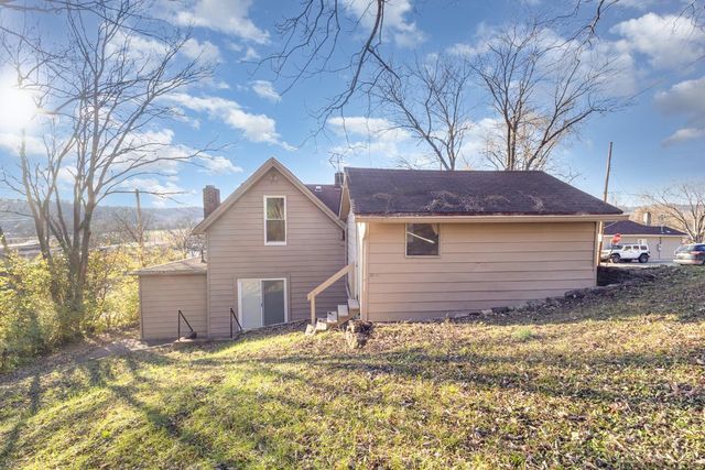 22 Skidmore Street, Cleves, OH 45002