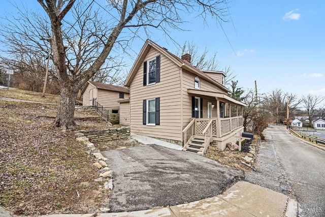 22 Skidmore Street, Cleves, OH 45002