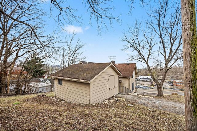 22 Skidmore Street, Cleves, OH 45002