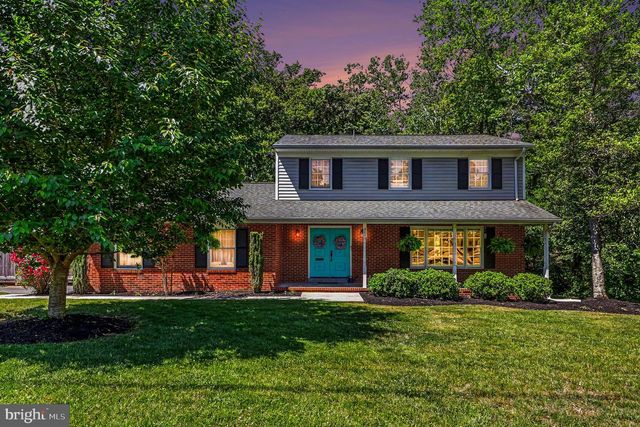 301 GREENWOOD DR, Fredericksburg, VA 22405