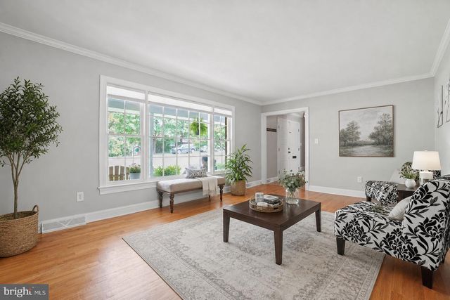 301 GREENWOOD DR, Fredericksburg, VA 22405