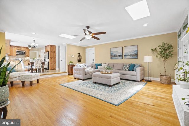 301 GREENWOOD DR, Fredericksburg, VA 22405