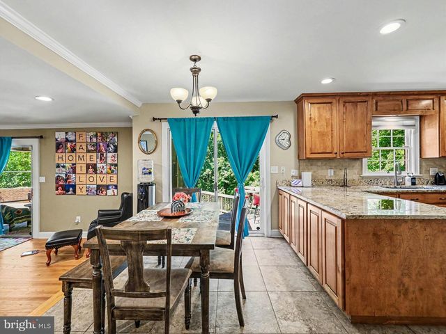 301 GREENWOOD DR, Fredericksburg, VA 22405