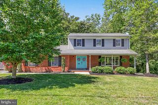301 GREENWOOD DR, Fredericksburg, VA 22405