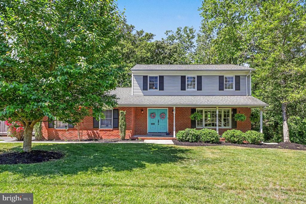 301 GREENWOOD DR, Fredericksburg, VA 22405