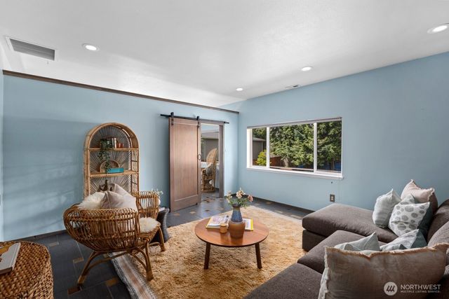 2119 Aberdeen Avenue NE, Renton, WA 98056