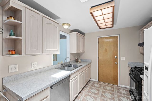 2119 Aberdeen Avenue NE, Renton, WA 98056