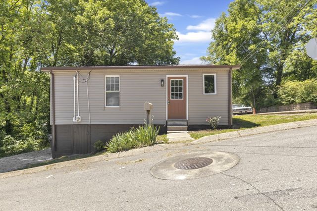 223 4th Ave, E, Springfield, TN 37172