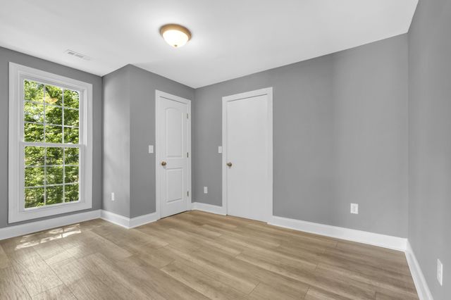 223 4th Ave, E, Springfield, TN 37172