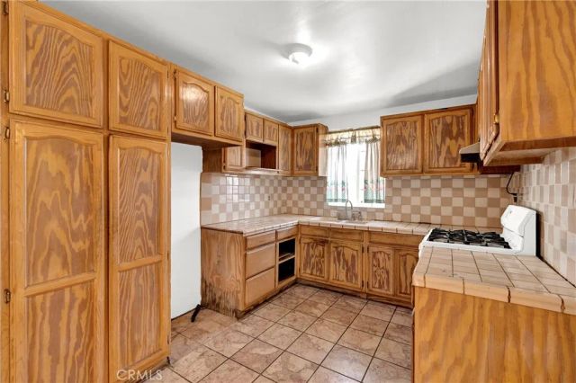 4748 Dozier Street, East Los Angeles, CA 90022