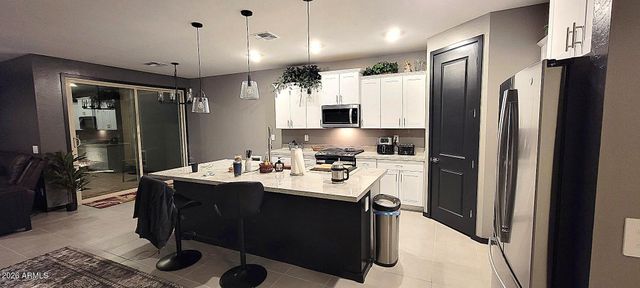 16052 W HONEYSUCKLE Drive, Surprise, AZ 85387