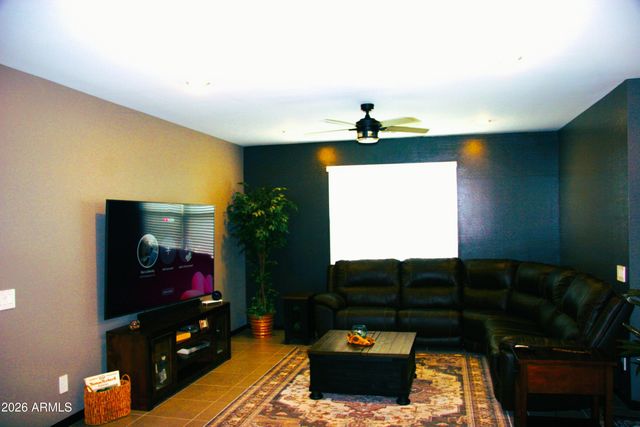 16052 W HONEYSUCKLE Drive, Surprise, AZ 85387