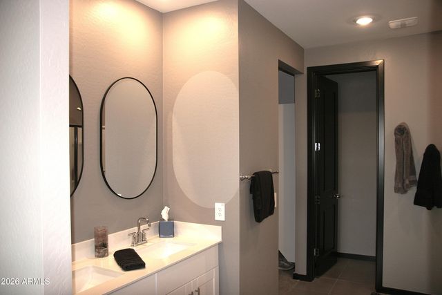 16052 W HONEYSUCKLE Drive, Surprise, AZ 85387