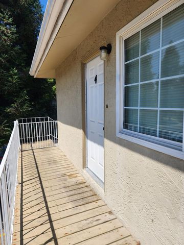 2236 Peach Avenue # 4, Clovis, CA 93612