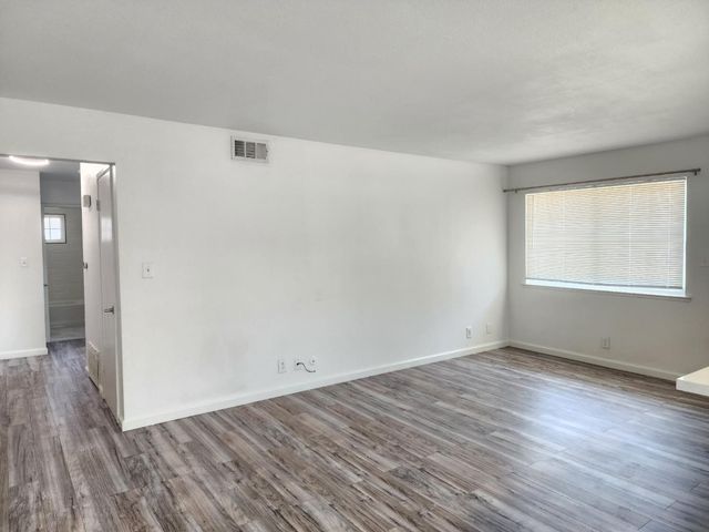 2236 Peach Avenue # 4, Clovis, CA 93612