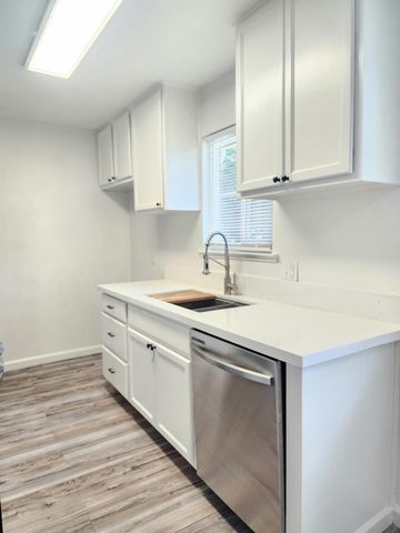 2236 Peach Avenue # 4, Clovis, CA 93612