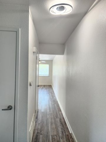 2236 Peach Avenue # 4, Clovis, CA 93612