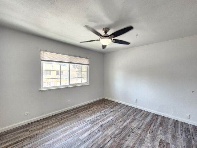 2236 Peach Avenue # 4, Clovis, CA 93612