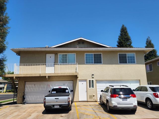 2236 Peach Avenue # 4, Clovis, CA 93612