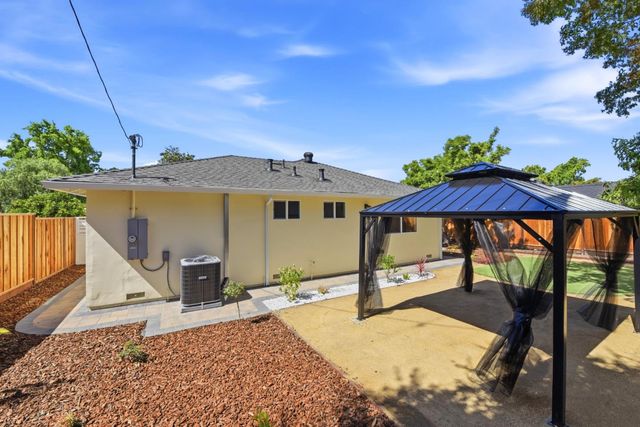 114 Cumulus Avenue, Sunnyvale, CA 94087