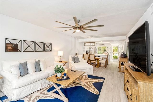 3001 Sandpiper Bay Circle, Naples, FL 34112