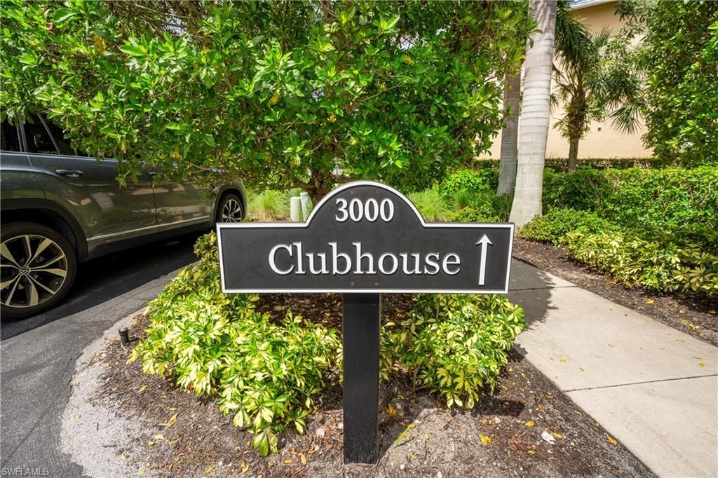 3001 Sandpiper Bay Circle, Naples, FL 34112