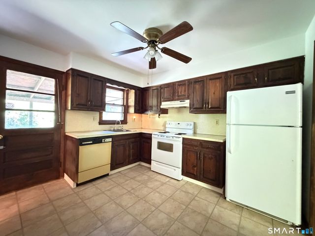 15 Bear Mountain Road, Danbury, CT 06811