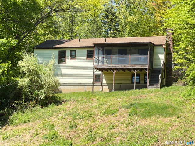 15 Bear Mountain Road, Danbury, CT 06811