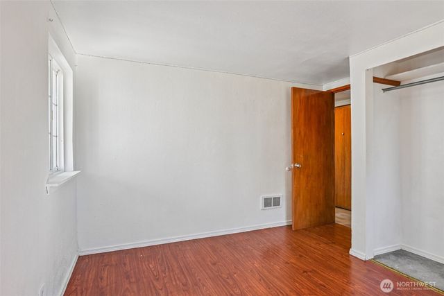 8703 16th Avenue SW, Seattle, WA 98106