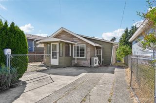 8703 16th Avenue SW, Seattle, WA 98106