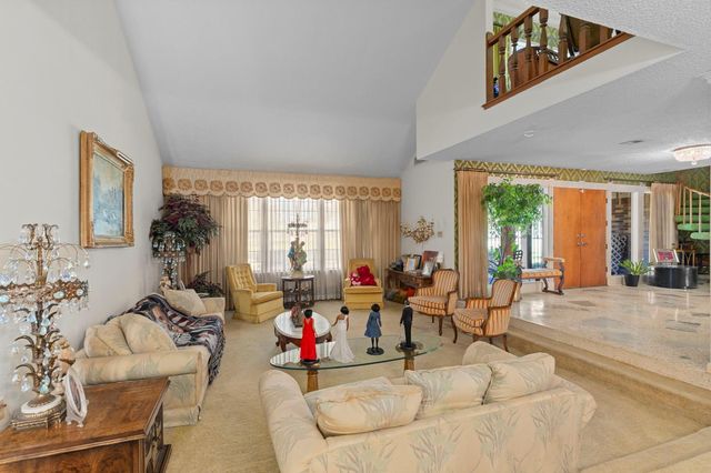 11318 Wallisville Road, Houston, TX 77013