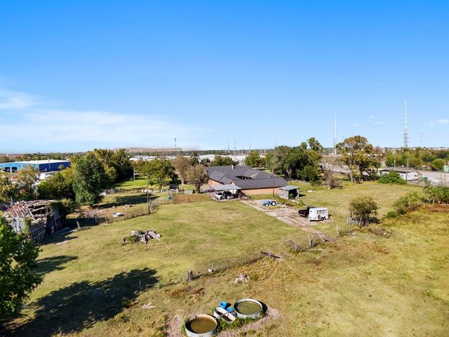 11318 Wallisville Road, Houston, TX 77013