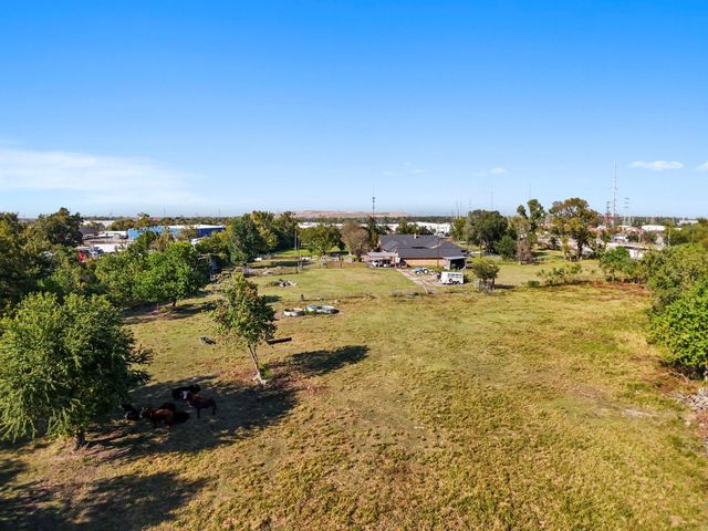 11318 Wallisville Road, Houston, TX 77013