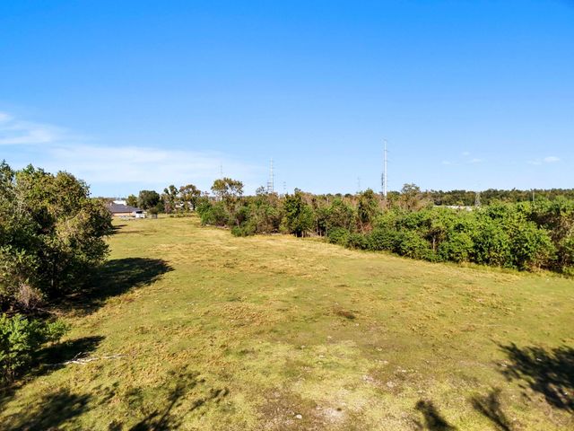 11318 Wallisville Road, Houston, TX 77013