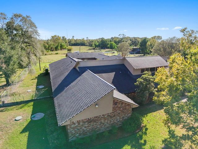 11318 Wallisville Road, Houston, TX 77013