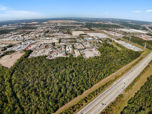 11318 Wallisville Road, Houston, TX 77013