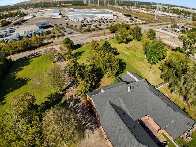 11318 Wallisville Road, Houston, TX 77013