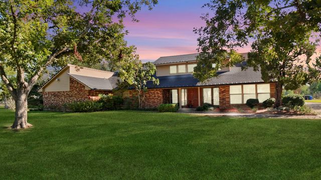 11318 Wallisville Road, Houston, TX 77013