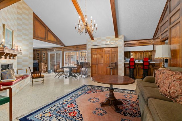 11318 Wallisville Road, Houston, TX 77013