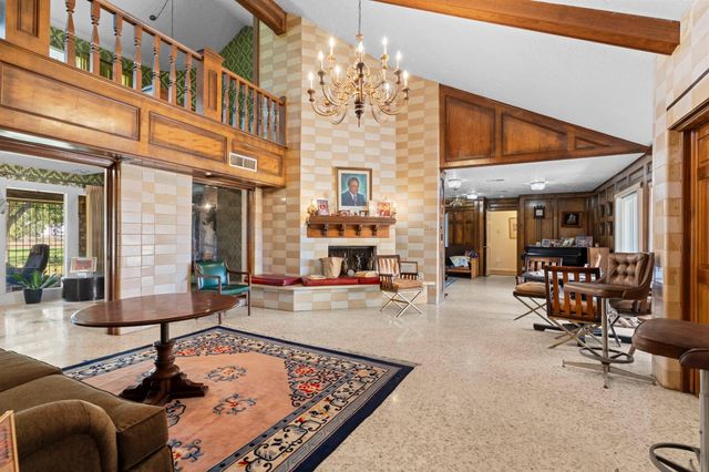 11318 Wallisville Road, Houston, TX 77013