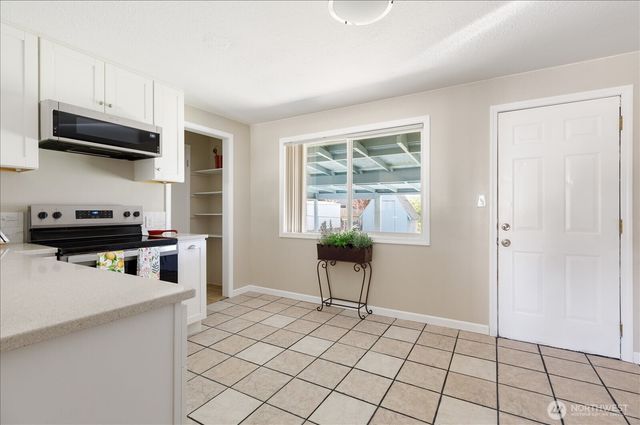 1515 NE 3rd Avenue, Oak Harbor, WA 98277