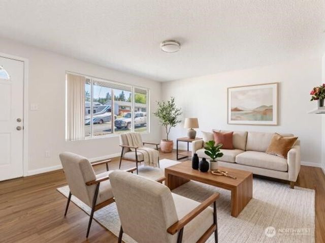 1515 NE 3rd Avenue, Oak Harbor, WA 98277